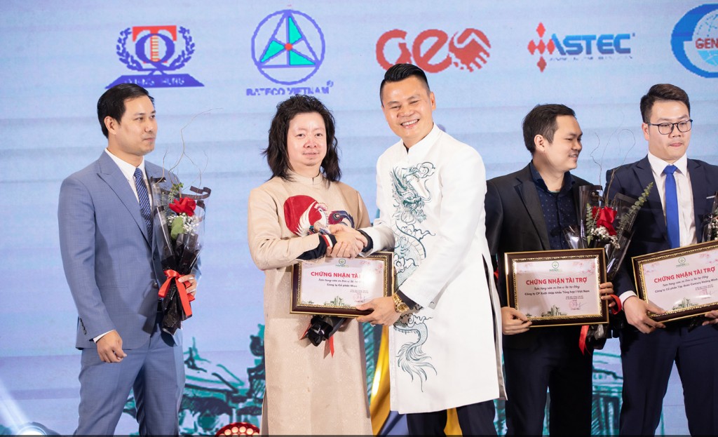 Anh Nguyễn Phúc Minh là một trong 10 hội viên tiêu biểu tại Hội Doanh nghiệp trẻ Hà Nội 2020