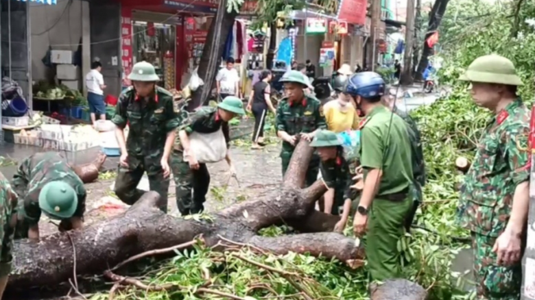 Quận Hoàng Mai: 100% trạm bơm hoạt động để chống lũ