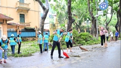 Huy động tối đa công nhân URENCO dọn vệ sinh môi trường sau bão