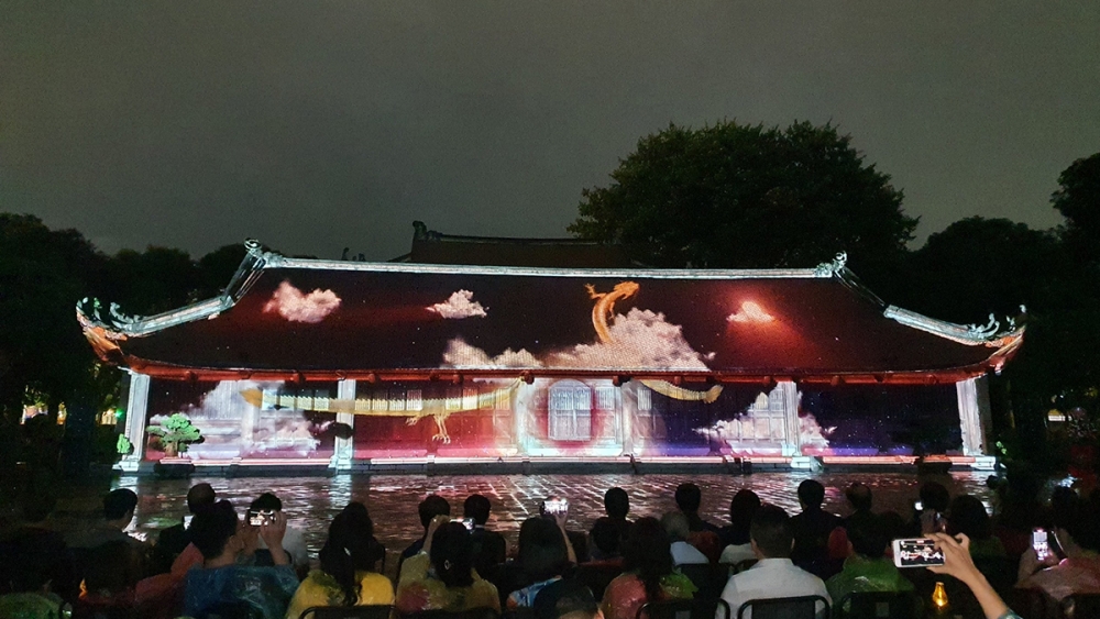 Đổi mới diện mạo du lịch Hà Nội bằng công nghệ hiện đại và di sản