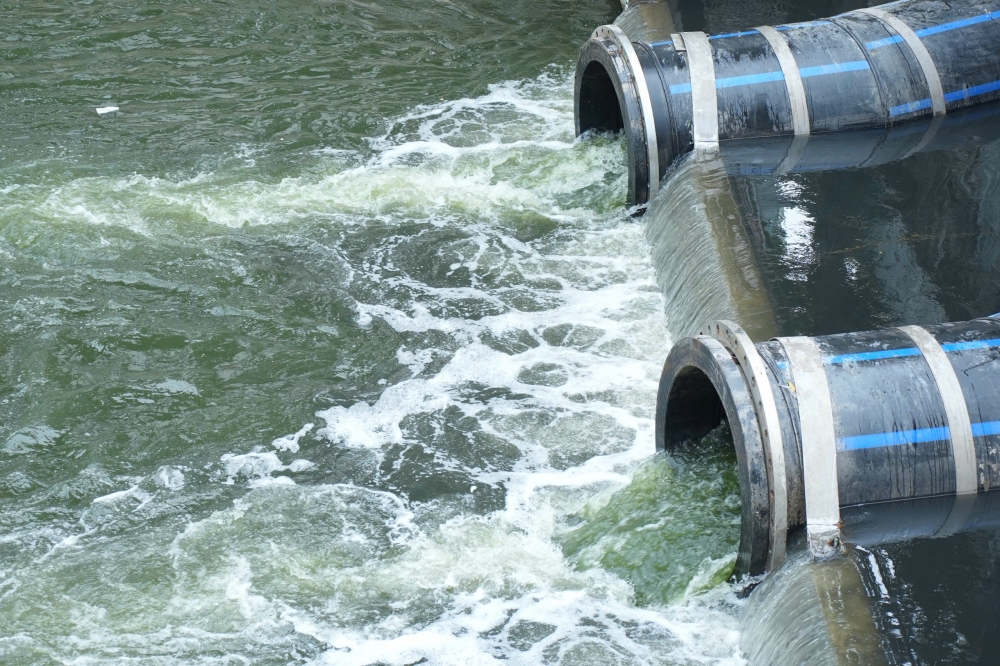 Hà Nội bắt đầu bổ cập nước hồ Tây để “hồi sinh” sông Tô Lịch