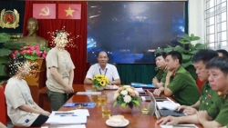 nguoi dan cam on cong an dinh cong kip thoi cuu nu sinh khoi bat coc online