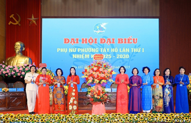 Phường Tây Hồ tổ chức Đại hội điểm Đại biểu Phụ nữ lần thứ I