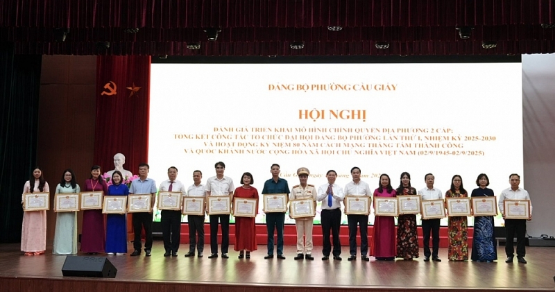 Cấp uỷ, chính quyền Cầu Giấy ngày càng gần dân, sát dân