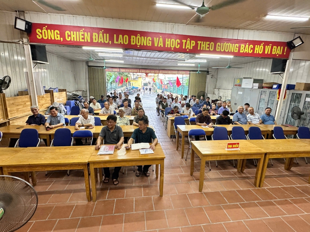 Điểm cầu tại các tổ dân phố Điểm cầu tại các tổ dân phố