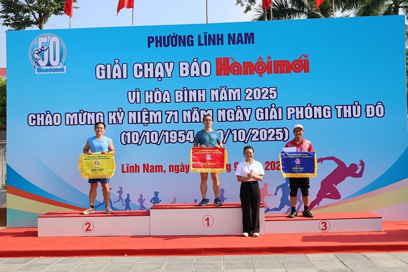 Phường Lĩnh Nam: Sôi động Giải chạy Báo Hànộimới Vì hòa bình năm 2025