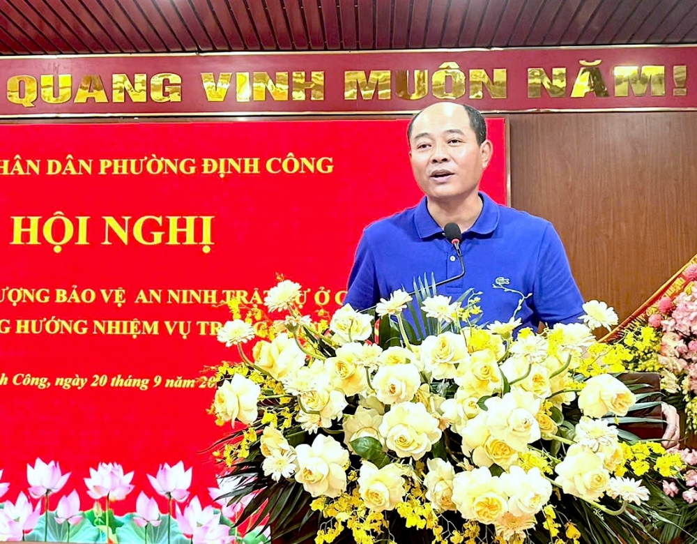 Phường Định Công công bố quyết định tổ chức lại và công nhận Tổ bảo vệ an ninh, trật tự cơ sở