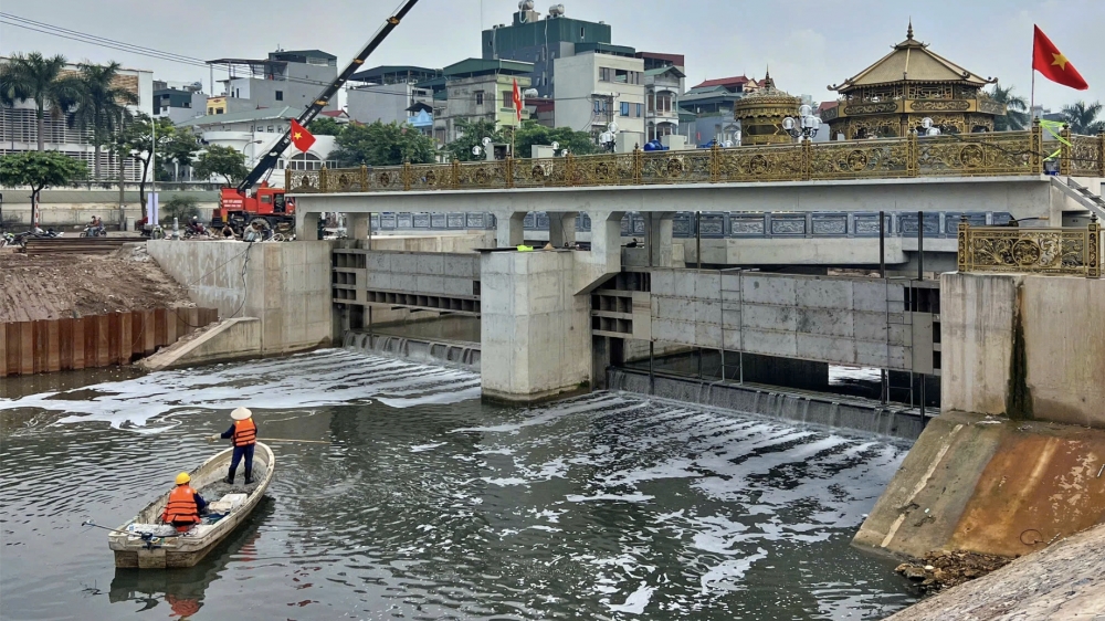 Sông Tô Lịch thêm nguồn bổ cập nước, hứa hẹn thành điểm check-in mới của Hà Nội