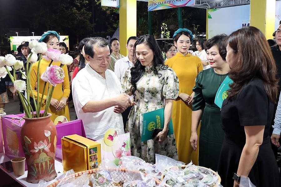 Hơn 20.000 lượt khách “thưởng vị Hà Nội”