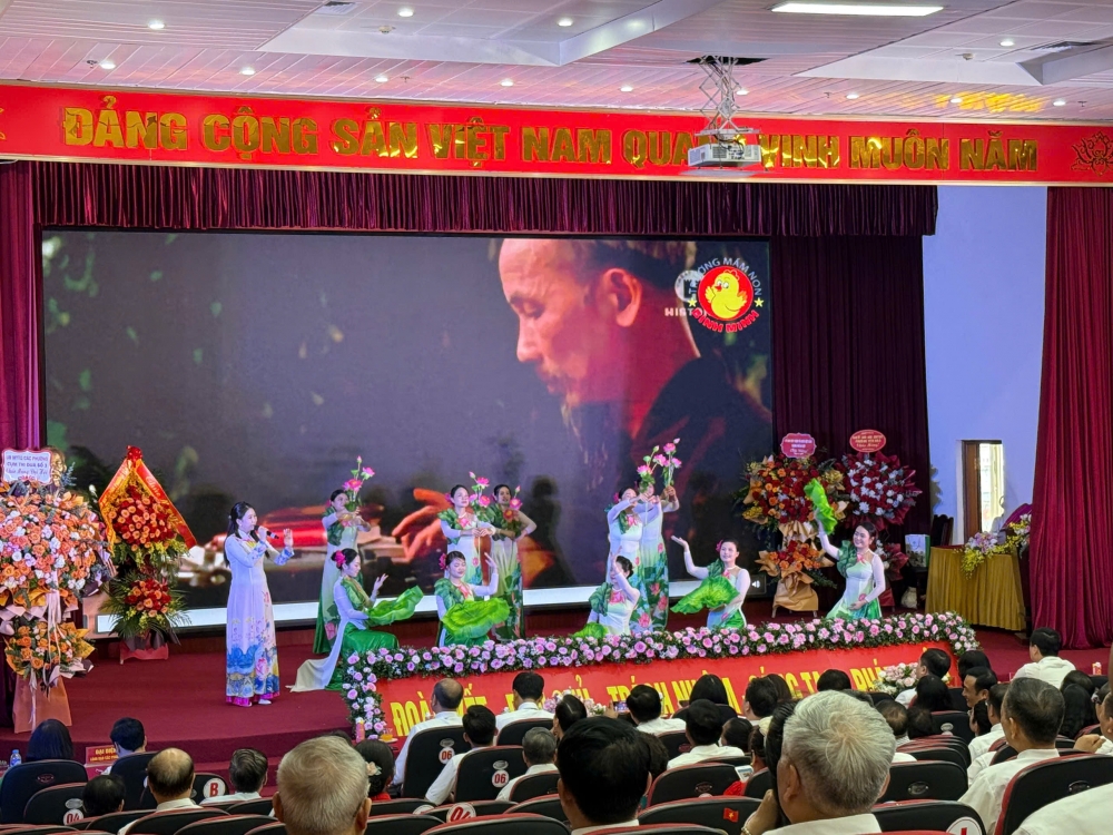 Ra mắt 67 ủy viên Ủy ban MTTQ Việt Nam phường Yên Hòa khoá 1