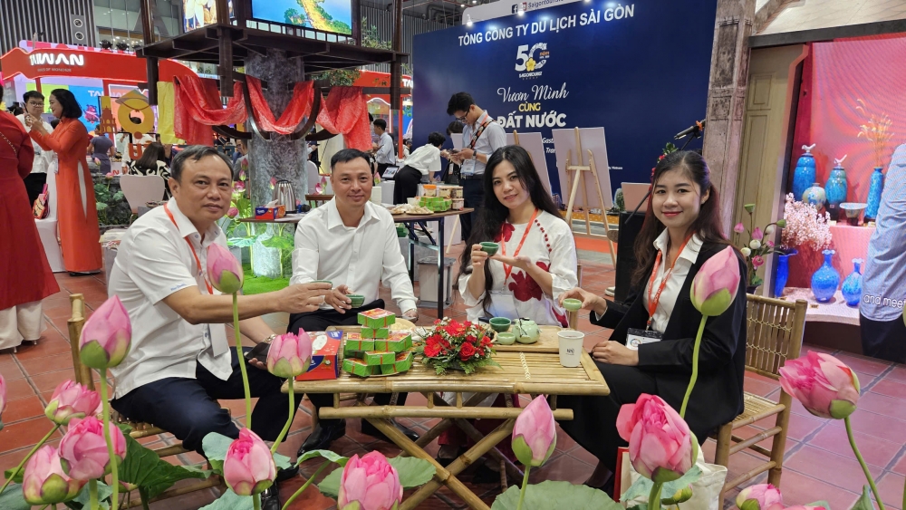 Trà Sen Tây Hồ đến với Tây Nguyên