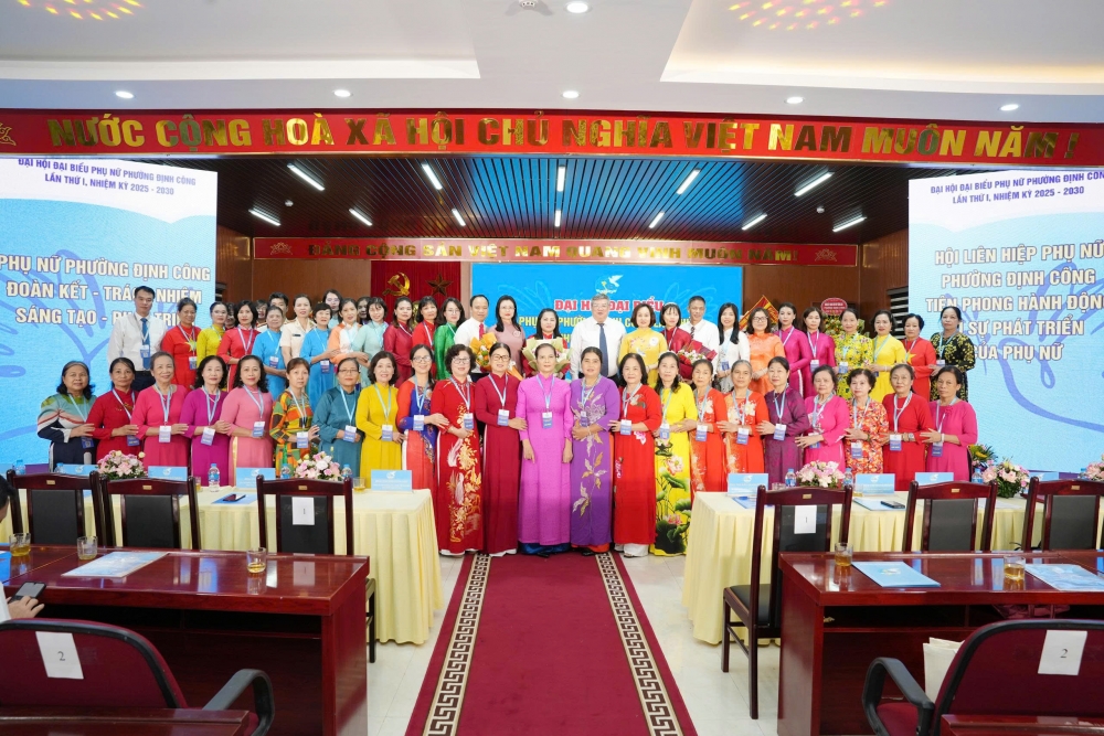 Ra mắt Ban Chấp hành Hội LHPN phường Định Công