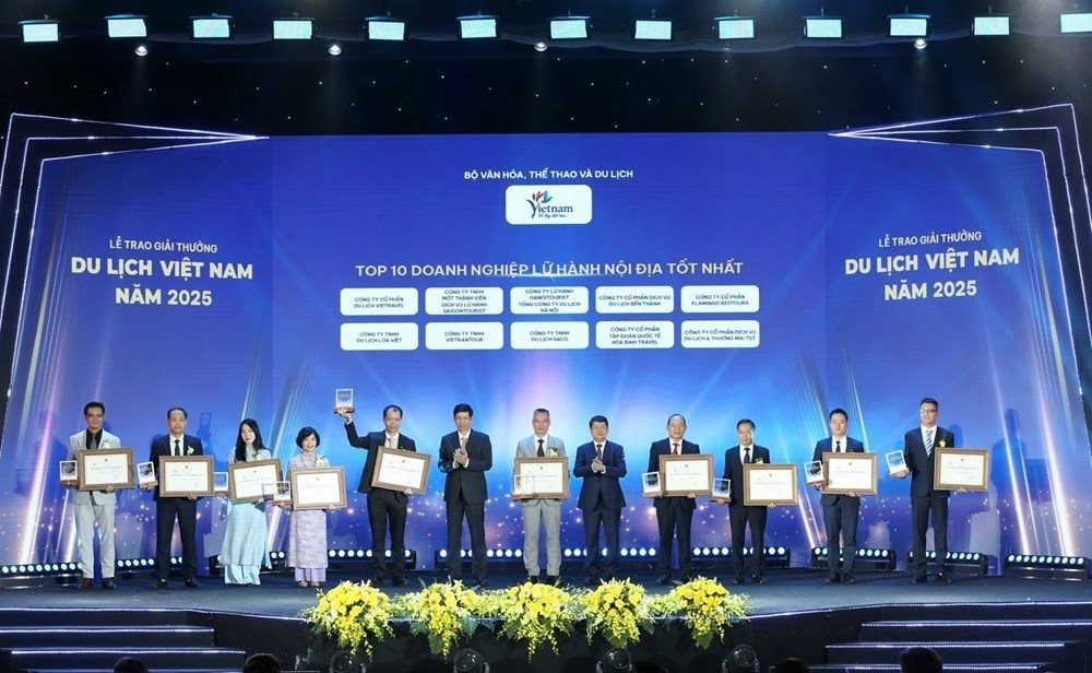 Hà Nội dẫn đầu “bảng vàng” Giải thưởng Du lịch Việt Nam 2025 Hà Nội dẫn đầu “bảng vàng” Giải thưởng Du lịch Việt Nam 2025