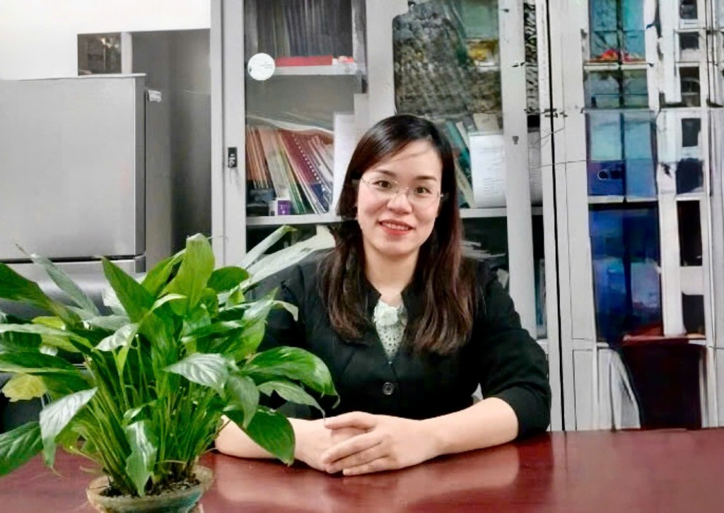 TS Hoàng Huê TS Hoàng Huê