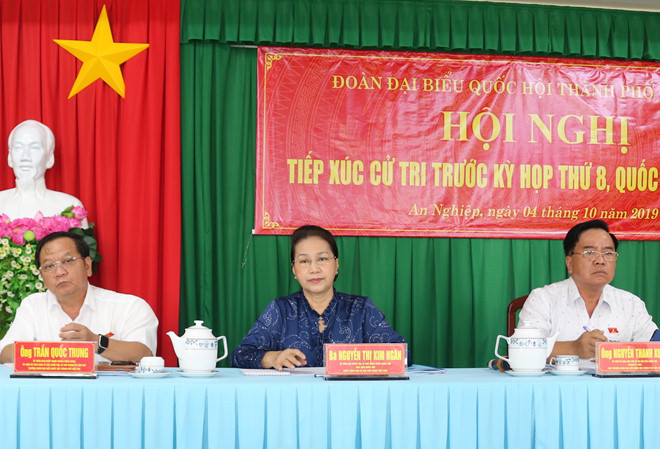 chu tich quoc hoi da chay chuc chay quyen la khong dung