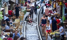 "Cà phê đường tàu Hà Nội cần được phát triển hơn là ngăn cấm"