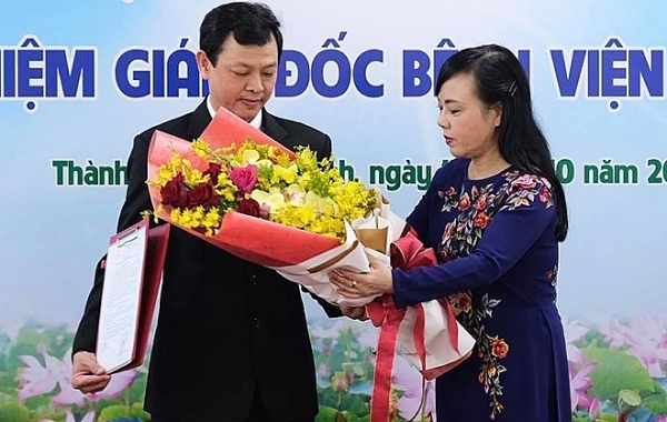 ha noi ruc ro co hoa ngay giai phong ca nuoc se duoc nghi 5 ngay tet nguyen dan 2020