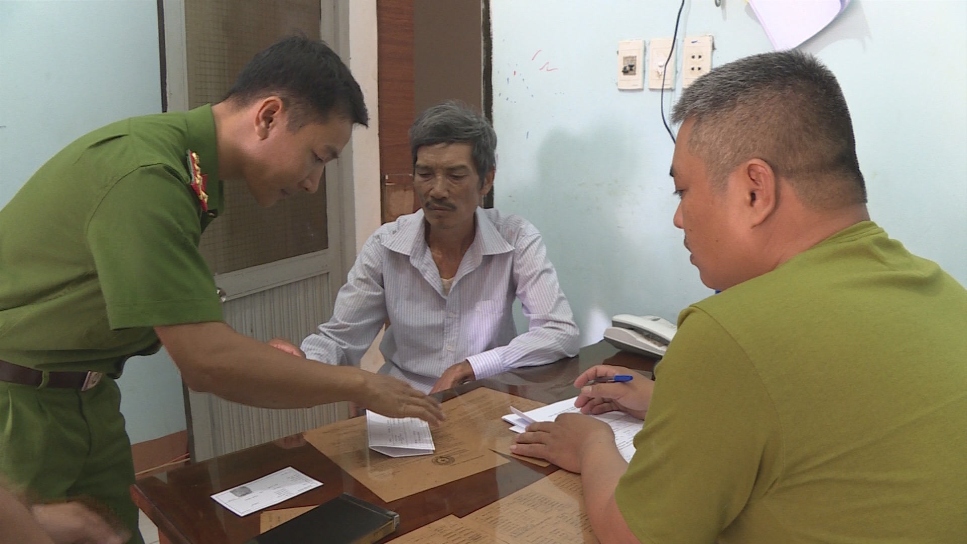 Bắt đối tượng dùng súng cướp tài sản, giết người, trốn trại
