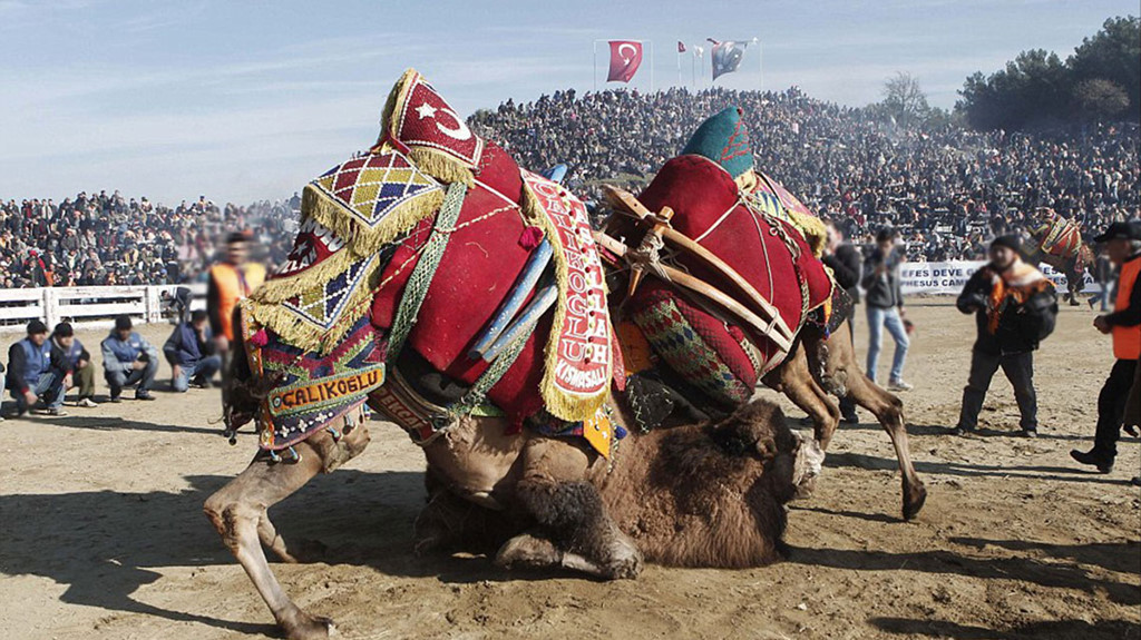 nhung phong tuc ky quai o cac nuoc tren the gioi