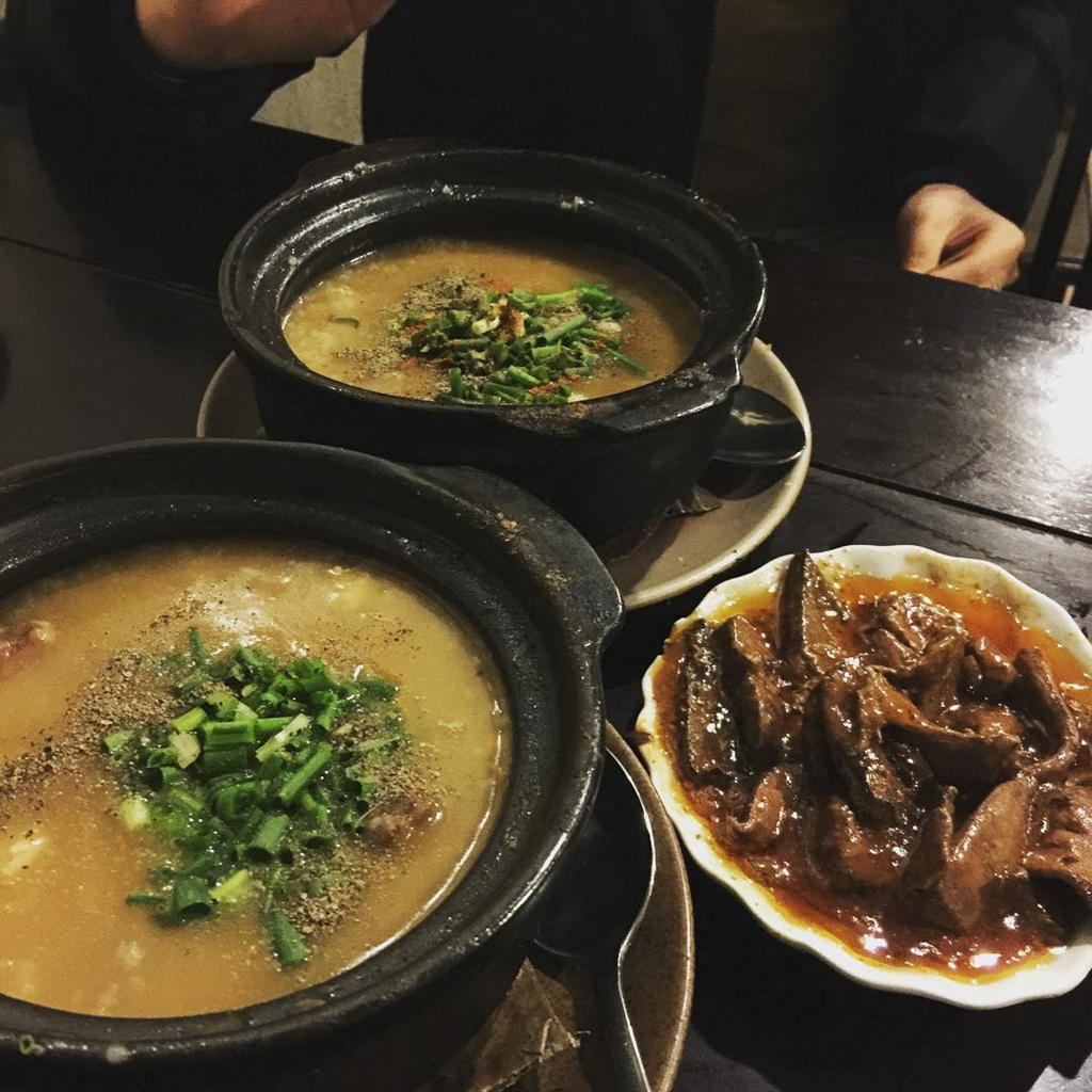 4 tọa độ cháo ngon nóng hổi cho Hà Nội ngày mát trời