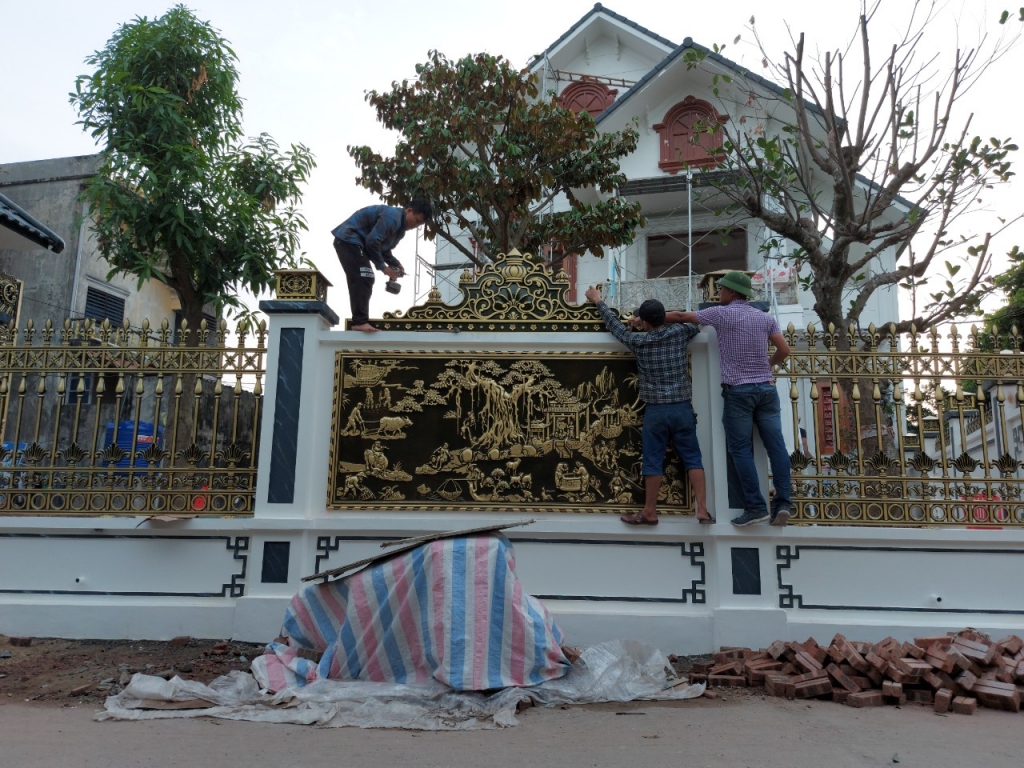 Công ty TNHH Nhôm đúc Huyền Tuấn: Mang không gian sống sang trọng cho gia đình Việt