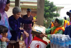 T.Ư Đoàn kêu gọi thanh niên "San sẻ yêu thương cùng miền Trung"