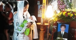 Truy tìm đối tượng chiếm đoạt 100 triệu đồng của "góa phụ Rào Trăng"