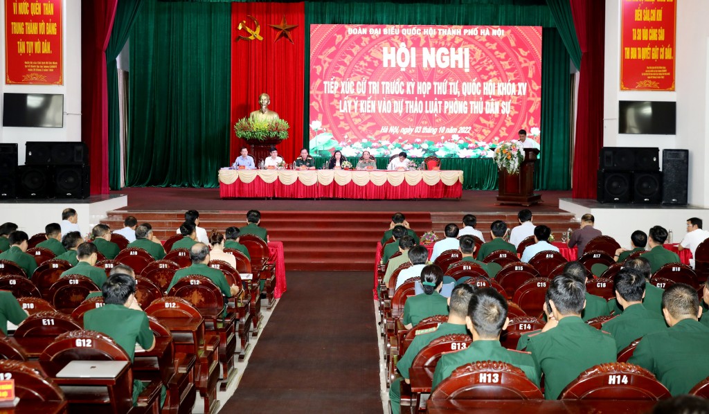 Đoàn ĐBQH TP Hà Nội lấy ý kiến cử tri vào dự thảo Luật Phòng thủ dân sự