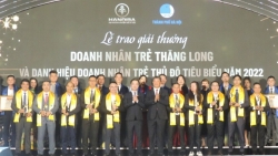 ton vinh 10 doanh nhan tre thang long