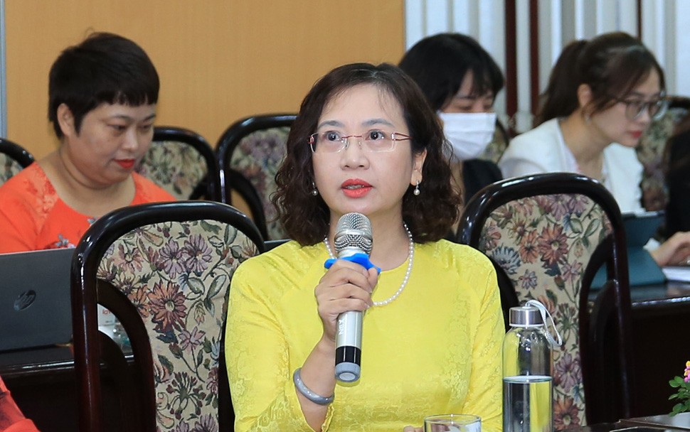 Bà Nguyễn Thanh Nga, Chánh Văn phòng Hội Giao lưu Văn hóa Việt Nam - Nhật Bản, giảng viên Trung tâm tiếng Nhật Núi Trúc.