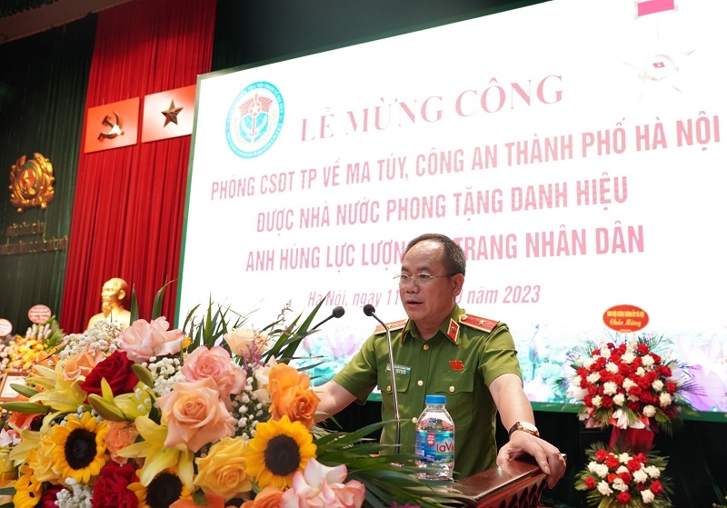 Thiếu tướng Nguyễn Thanh Tùng, Phó Giám đốc Công an TP phát biểu tại buổi lễ