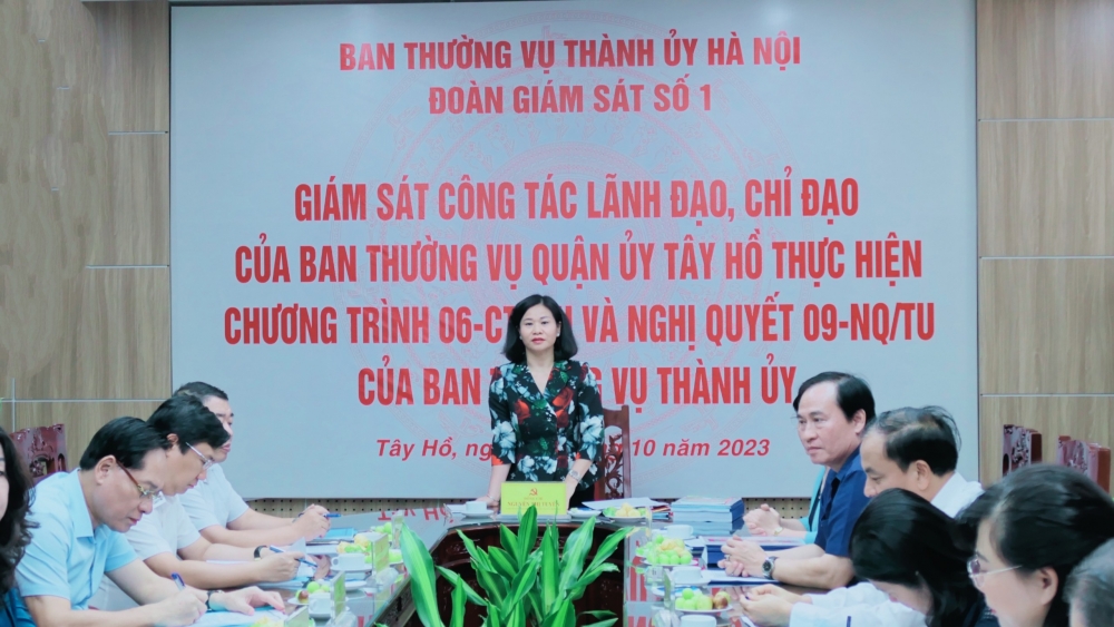 Đồng chí Nguyễn Thị Tuyến kết luận buổi làm việc