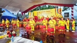 le hoi truyen thong mieu gan dong chay van hoa ngan doi trong long hoang liet