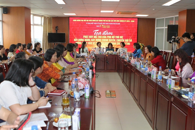 Phụ nữ Thủ đô tiên phong trong chuyển đổi số