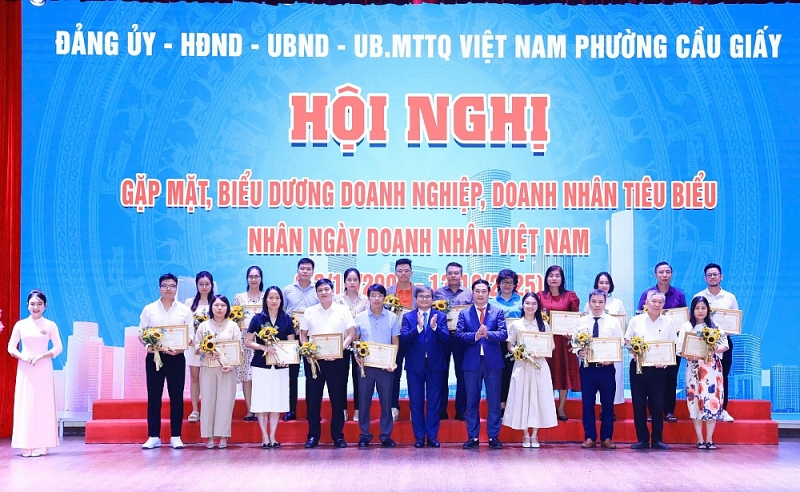 Cầu Giấy thúc đẩy các mô hình tiên phong trong hệ sinh thái kinh tế Cầu Giấy thúc đẩy các mô hình tiên phong trong hệ sinh thái kinh tế