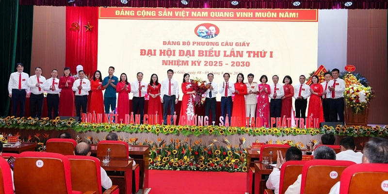 Phường Cầu Giấy trong nhịp bước mùa Thu