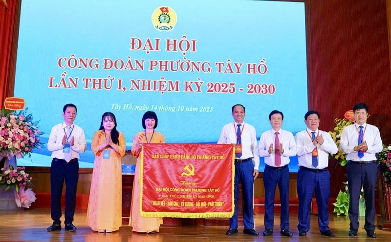 Công đoàn phường Tây Hồ tiên phong đổi mới, đồng hành cùng phát triển địa phương