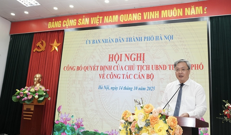 Ông Đỗ Việt Hưng được phê chuẩn giữ chức Chủ tịch UBND phường Nghĩa Đô