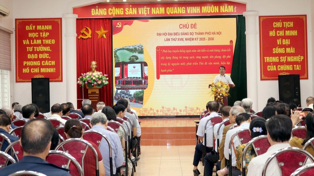 Thông tin kết quả Đại hội Đảng bộ TP Hà Nội lần thứ XVIII tới cán bộ, đảng viên