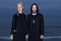 Người phụ nữ được Keanu Reeves công khai yêu là ai?