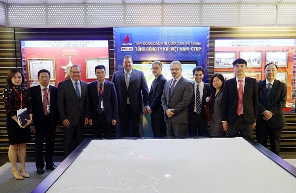 Đoàn công tác Tập đoàn AES đến thăm và làm việc tại PV GAS Đoàn công tác Tập đoàn AES đến thăm và làm việc tại PV GAS