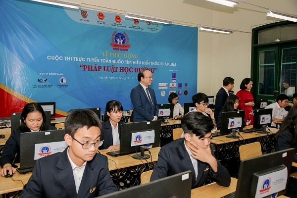 PV GAS đồng hành cùng Cuộc thi Kiến thức Pháp luật toàn quốc pv gas dong hanh cung cuoc thi kien thuc phap luat toan quoc