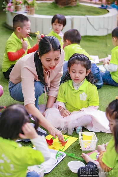 bien ngay nha giao thanh ngay hoi vui choi cua cac con