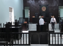 Thầy giáo dâm ô bất ngờ nhồi máu cơ tim, phiên tòa phải hoãn