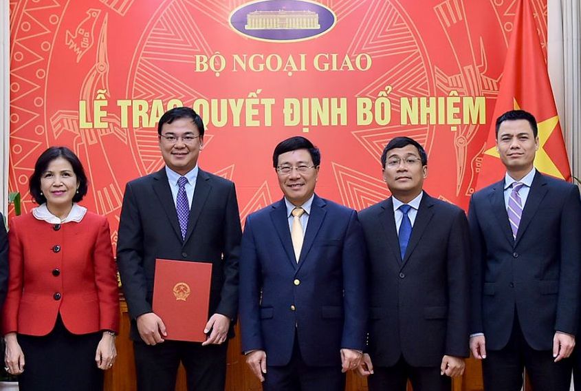 Phó Thủ tướng trao quyết định bổ nhiệm cán bộ