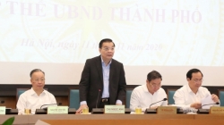 Tập thể UBND TP Hà Nội xem xét nhiều nội dung quan trọng trình kỳ họp cuối năm của HĐND thành phố