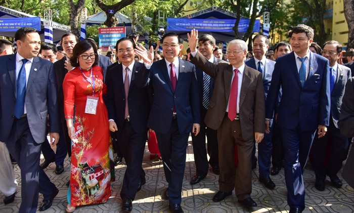 Tổng Bí thư, Chủ tịch nước Nguyễn Phú Trọng dự lễ kỷ niệm 70 năm thành lập Trường THPT Nguyễn Gia Thiều