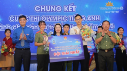 Đội Unity giành ngôi Quán quân Olympic tiếng Anh dành cho cán bộ trẻ 2020