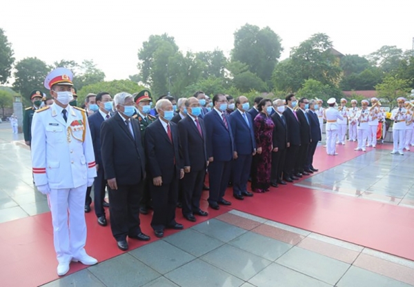 Lãnh đạo Đảng, Nhà nước, Mặt trận Tổ quốc viếng Chủ tịch Hồ Chí Minh, tưởng niệm các Anh hùng liệt sĩ