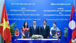 Thủ tướng Lào đánh giá cao sự hợp tác giữa hai Thủ đô Viêng Chăn và Hà Nội